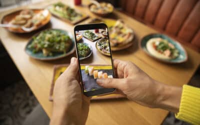 Comment bien utiliser les réseaux sociaux pour faire gagner en visibilité votre restaurant ?